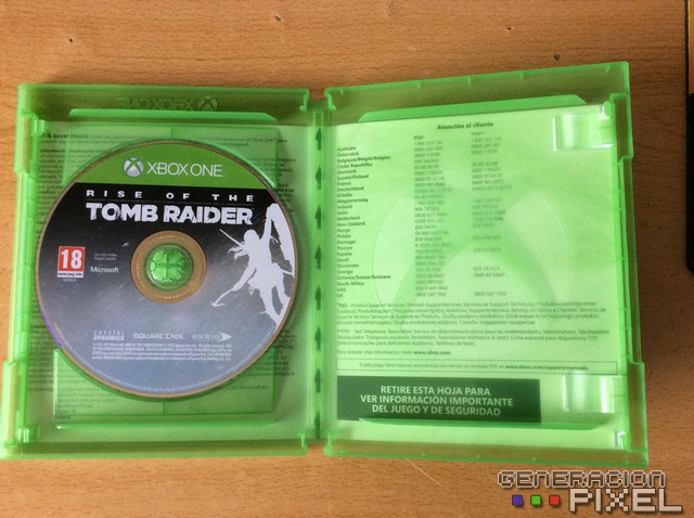 Carátula por dentro de un juego de Xbox One