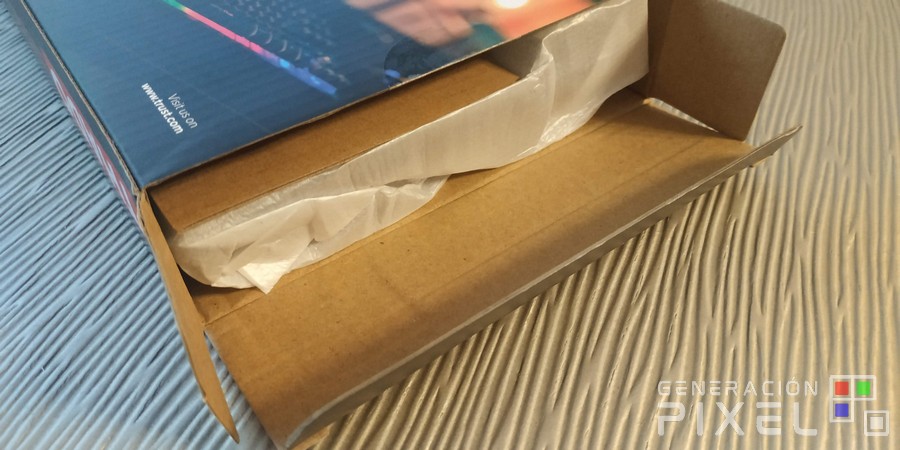 Análisis del Teclado Trust GXT 833 Thado