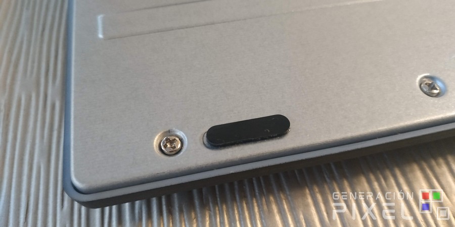 Análisis del Teclado Trust GXT 833 Thado