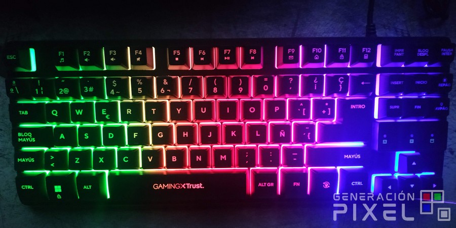 Análisis del Teclado Trust GXT 833 Thado