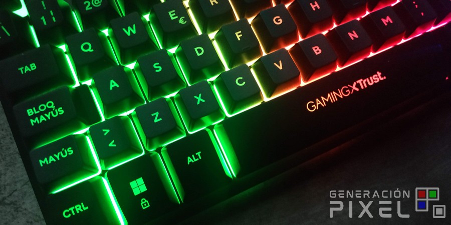 Análisis del Teclado Trust GXT 833 Thado